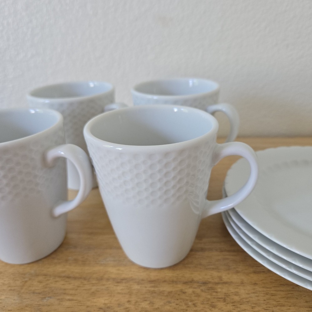 Williams Sonoma Pillivuyt Perle White Porcelain 4 Cups & 4 Saucers Small Plates - Picture 2 of 16